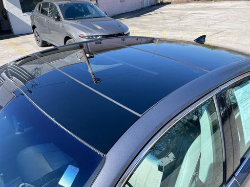 Used 2016 Lexus ES 350 w/ Luxury Package w/Wood Trim image 29