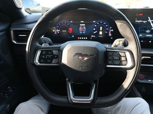 Used 2025 Ford Mustang GT Premium image 14