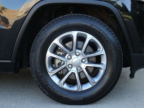 Used 2015 Jeep Grand Cherokee Limited w/ Luxury Group II RWD image 16