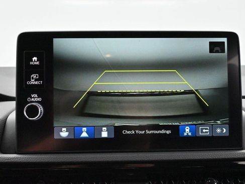 Used 2025 Chrysler Pacifica Select FWD image 19