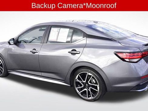 Used 2025 Nissan Sentra SR w/ SR Premium Package image 3