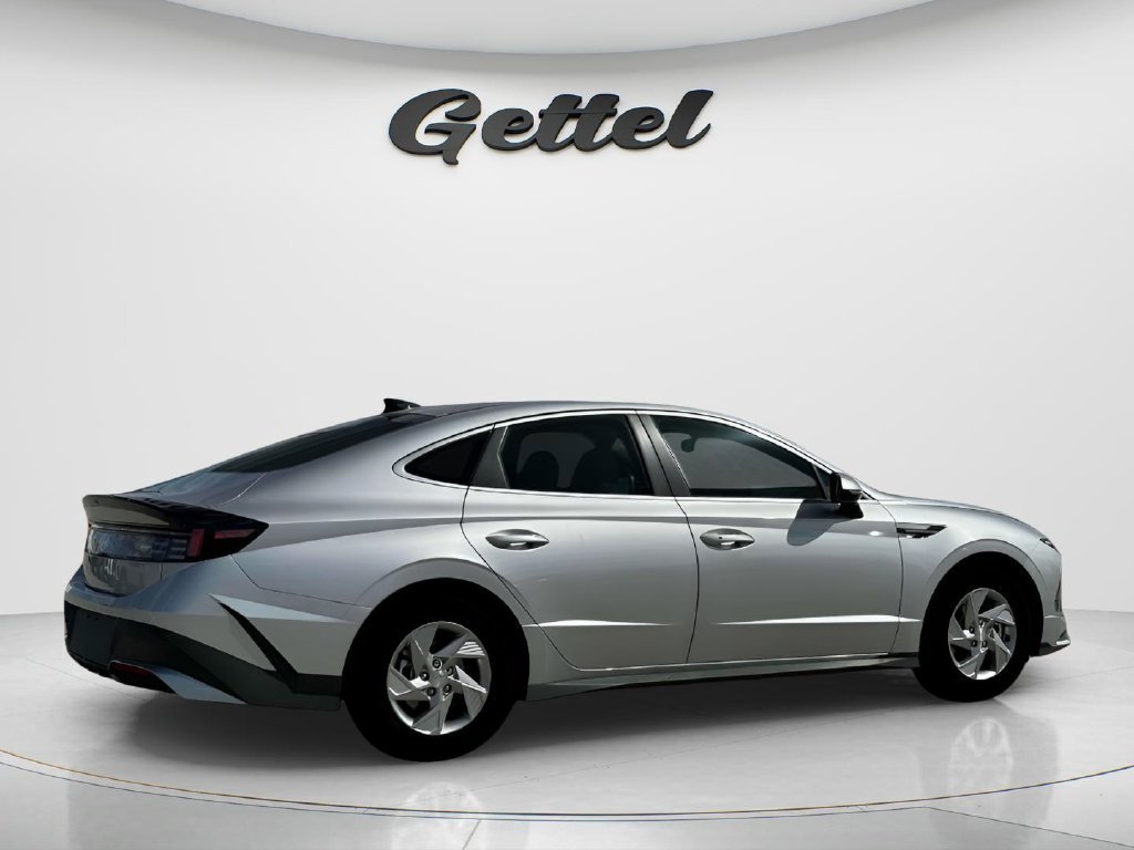 Certified 2025 Hyundai Sonata SE FWD image 8