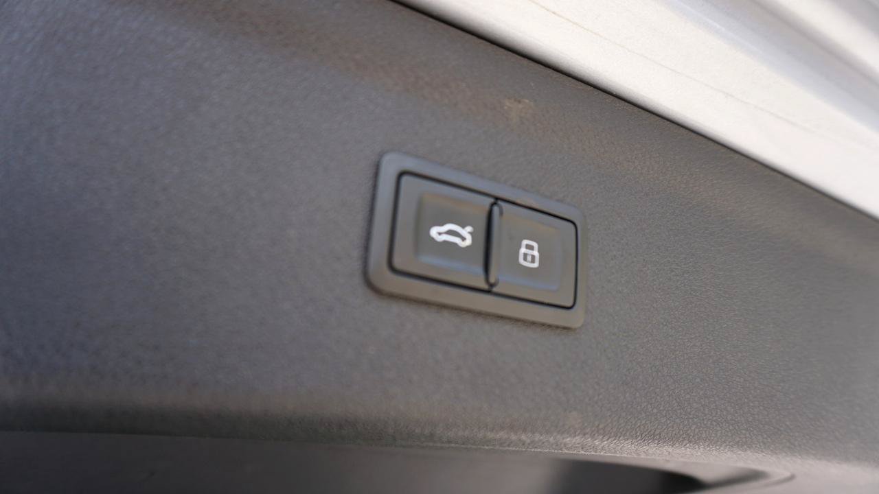 Used 2018 Audi Q3 2.0T Premium FWD image 30