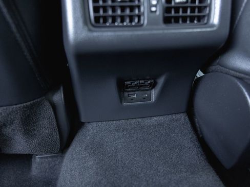 Certified 2025 Toyota Camry SE w/ Convenience Package image 31