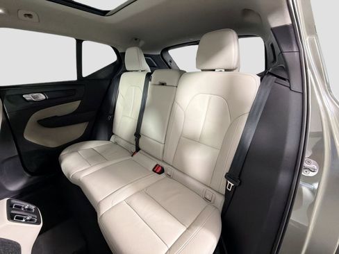 Certified 2023 Volvo XC40 B5 Plus w/ Driver Assist Package image 25