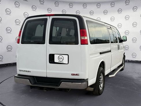 Used 2016 GMC Savana 3500 LT w/ LT Preferred Equipment Group image 5
