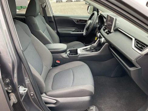 Used 2023 Toyota RAV4 LE FWD image 18