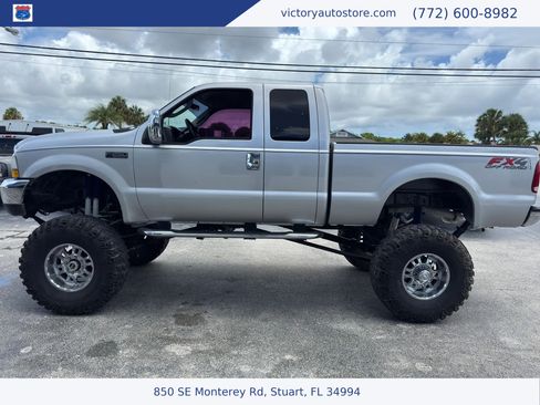 Used 2003 Ford F250 XLT AWD/4WD image 6