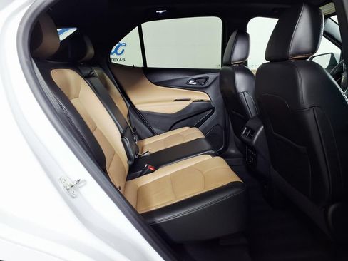 Used 2023 Chevrolet Equinox Premier AWD/4WD image 10