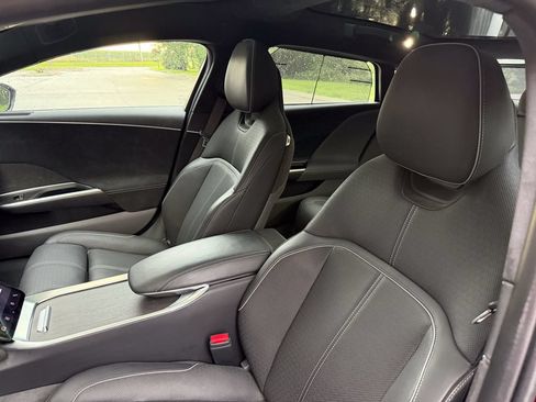 Used 2022 Lucid Air Grand Touring AWD/4WD image 12
