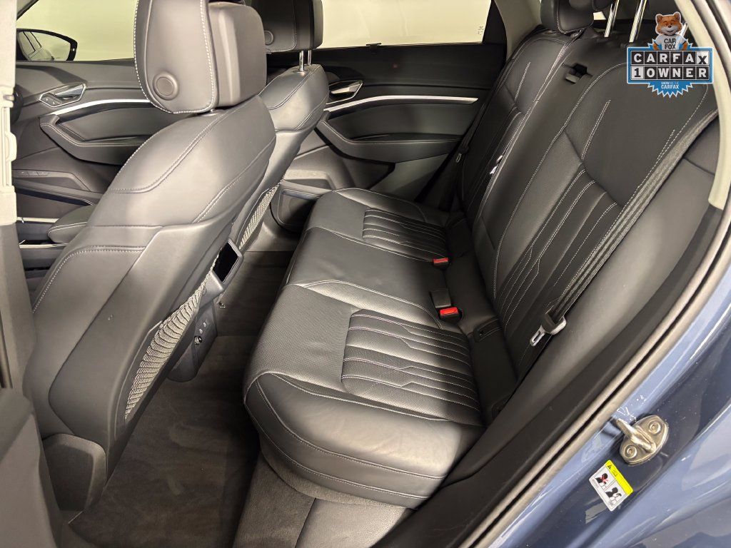 Used 2024 Audi Q8 e-tron Prestige w/ Prestige Package AWD/4WD image 28