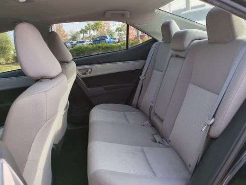 Used 2015 Toyota Corolla LE image 13