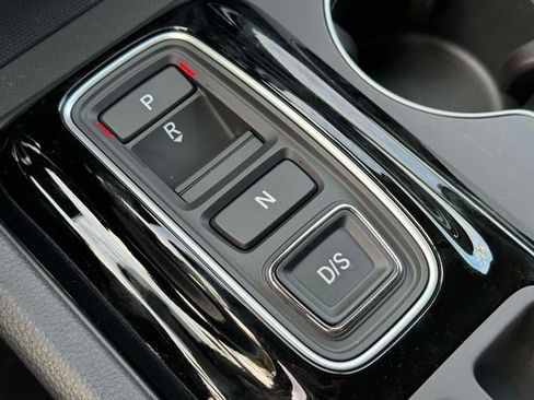 New 2025 Honda Pilot EX-L image 17