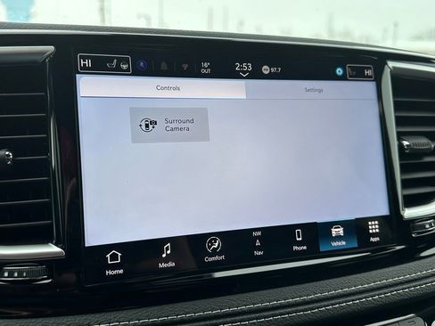 New 2026 Chrysler Pacifica Limited image 33