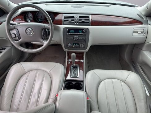 Used 2009 Buick Lucerne CXL image 18