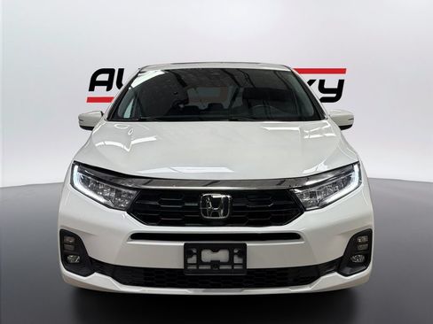 Used 2024 Honda Odyssey Touring image 2