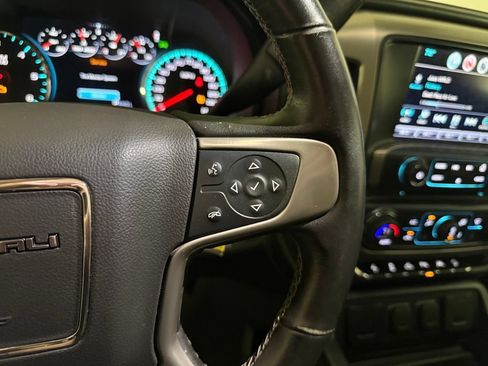 Used 2018 GMC Sierra 1500 Denali AWD/4WD image 19