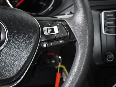 Used 2017 Volkswagen Jetta S image 13