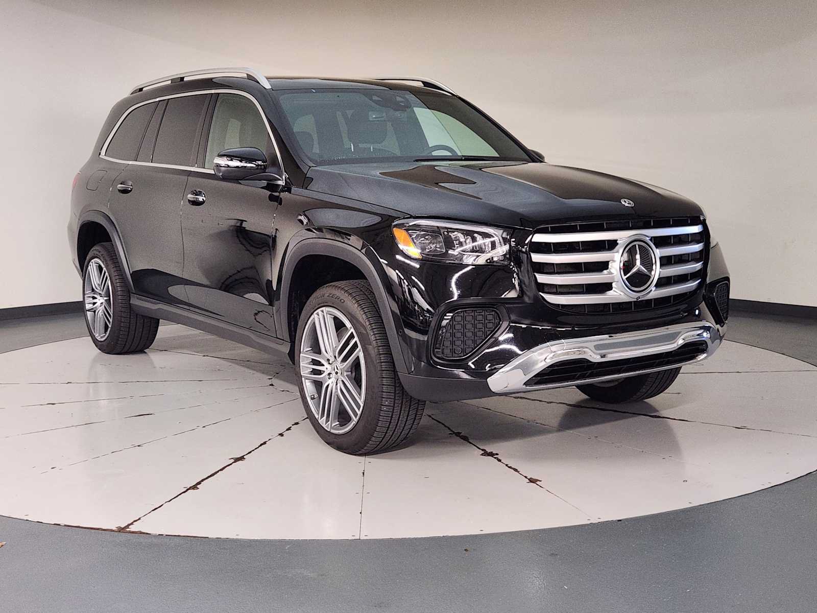 Used 2026 Mercedes-Benz GLS 450 4MATIC image 7