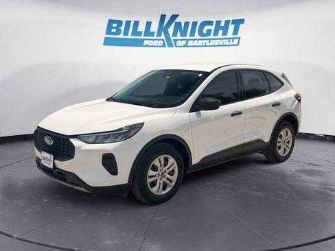 Used 2023 Ford Escape AWD image 1
