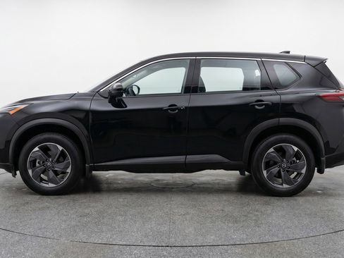 Used 2025 Nissan Rogue SV AWD/4WD image 5