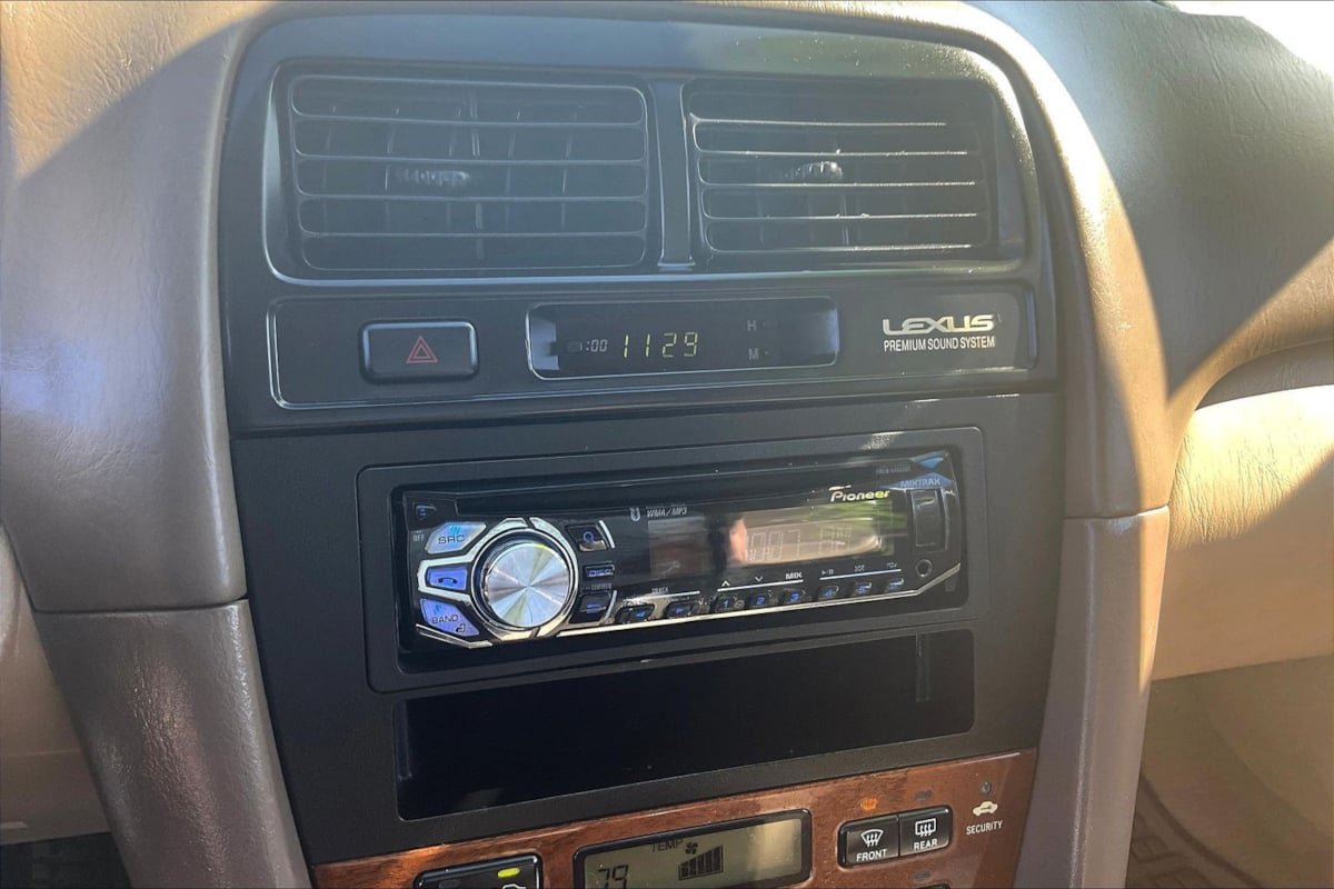 Used 2000 Lexus ES 330 w/ Lexus Value Pkg FWD image 11