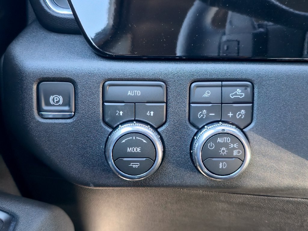 New 2026 GMC Sierra 1500 Elevation w/ Elevation Premium Package AWD/4WD image 18
