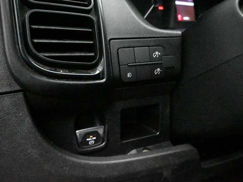 Used 2025 RAM ProMaster 2500 w/ Convenience Group FWD image 33