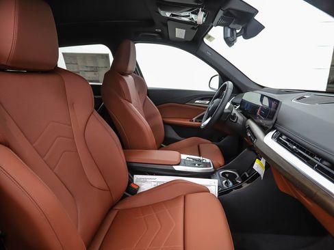 Used 2026 BMW X1 xDrive28i image 32