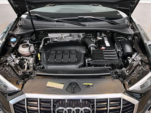 Used 2020 Audi Q3 2.0T Premium AWD/4WD image 30