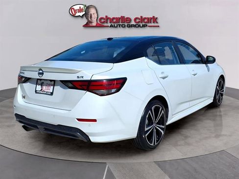 Used 2023 Nissan Sentra SR w/ Electronics Package image 5