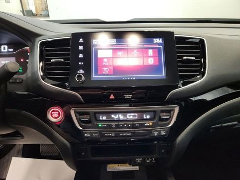 Used 2023 Honda Ridgeline Black Edition image 14