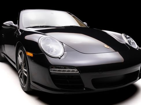 Used 2010 Porsche 911 Carrera RWD image 27
