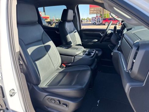 Used 2025 GMC Sierra 1500 SLT RWD image 13
