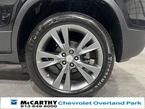 Used 2020 Chevrolet Trax LT w/ Driver Confidence Package image 29