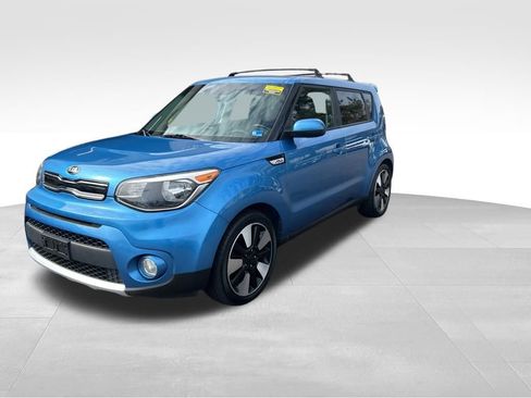 Used 2018 Kia Soul + image 5
