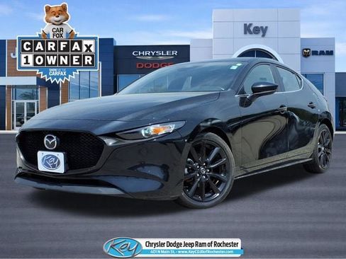 Used 2024 MAZDA MAZDA3 s FWD image 1