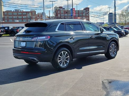 Used 2022 Lincoln Nautilus AWD w/ Premium Package image 3