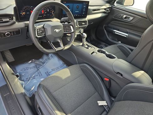 Used 2025 Ford Mustang GT image 9