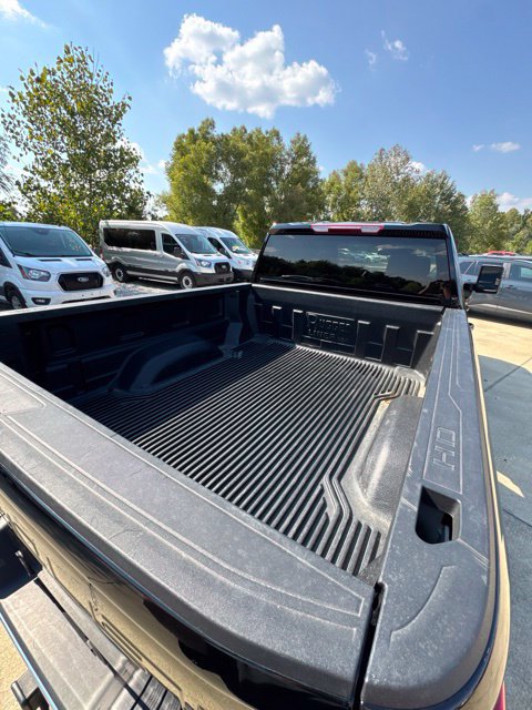 Used 2025 Chevrolet Silverado 2500 LT w/ Convenience Package AWD/4WD image 11