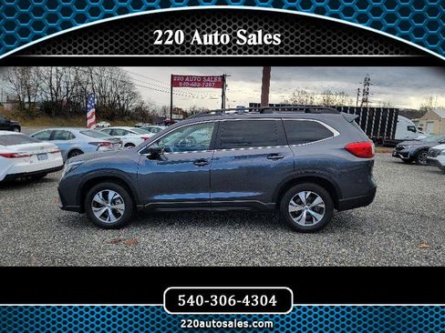 Used 2025 Subaru Ascent Premium image 1