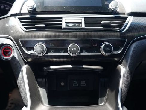 Used 2022 Honda Accord Sport image 29
