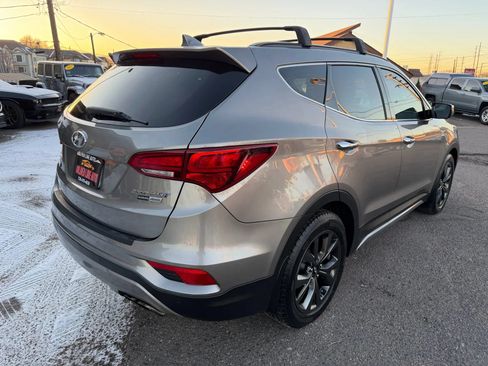 Used 2017 Hyundai Santa Fe Sport AWD/4WD image 9