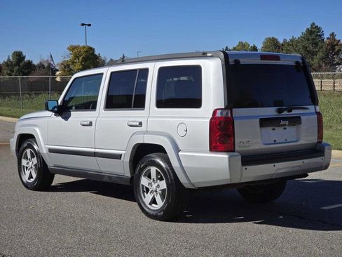 Used 2008 Jeep Commander Sport image 19