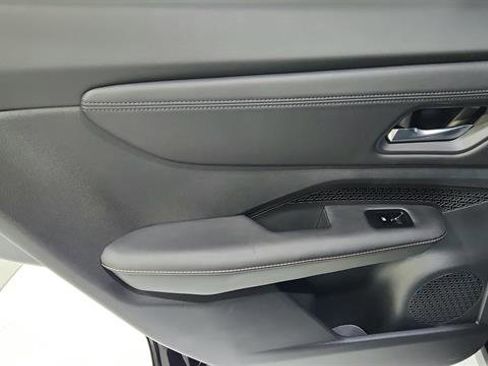 Certified 2023 Nissan Ariya AWD image 22