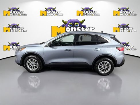 Used 2022 Ford Escape SE image 8