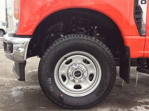 Used 2024 Ford F350 XL w/ Snow Plow Prep Package image 9