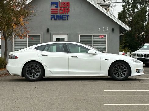 Used 2018 Tesla Model S 100D image 4