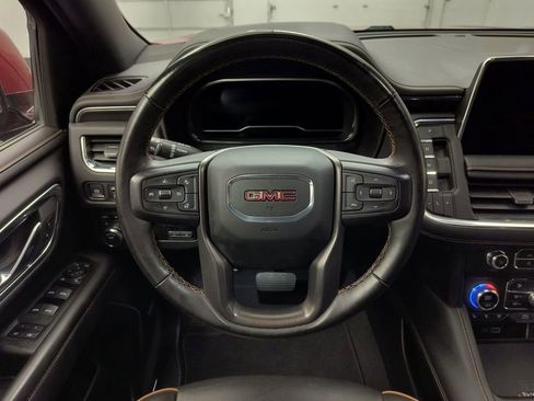 Used 2023 GMC Yukon XL AT4 w/ Technology Package AWD/4WD image 16