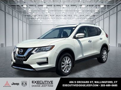 Used 2017 Nissan Rogue SV